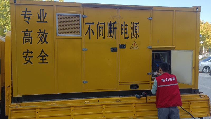 蓟州柴油发电机组和UPS电源配合使用时，如何避免切换过程中的电力中断？